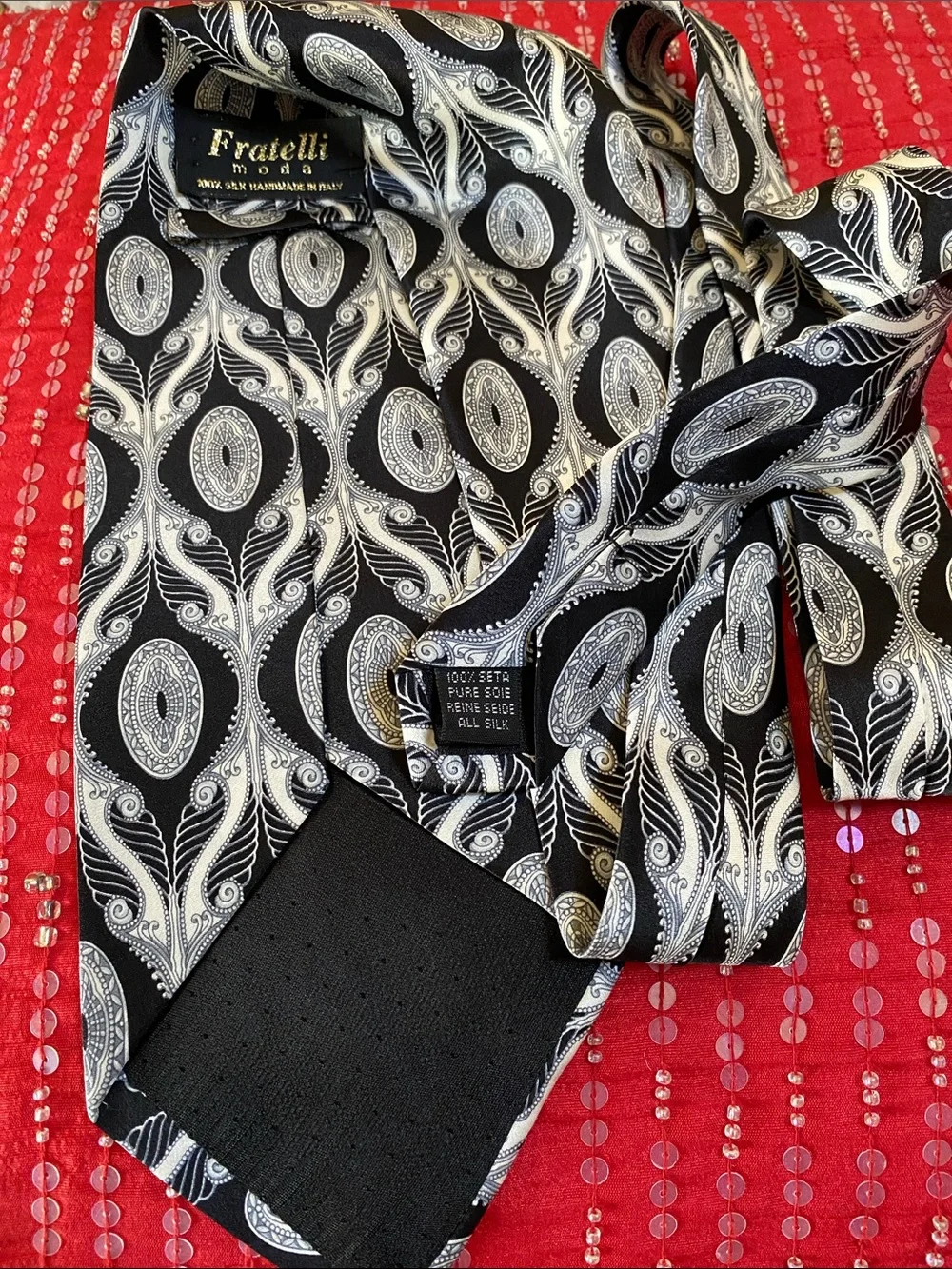 💯 Silk Hand Made In Italy 🇮🇹 Stunning Black White Versace Style Print Rare Tie